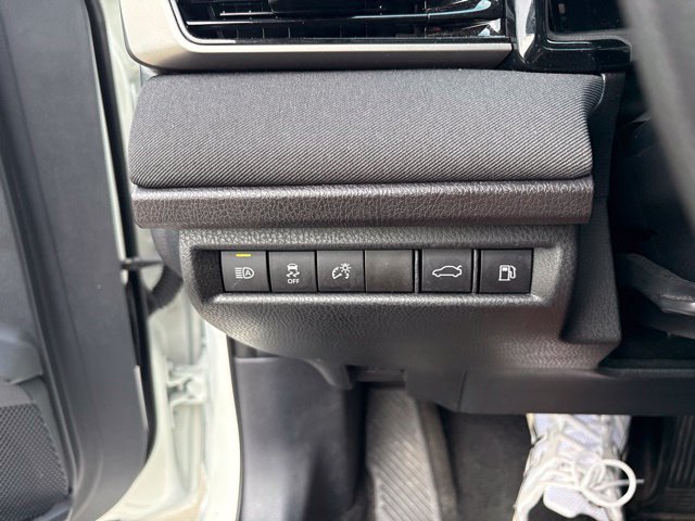 Used 2025 Toyota Camry LE FWD image 15