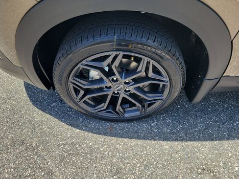 New 2026 Nissan Kicks SR w/ Cold Weather Package AWD/4WD image 5