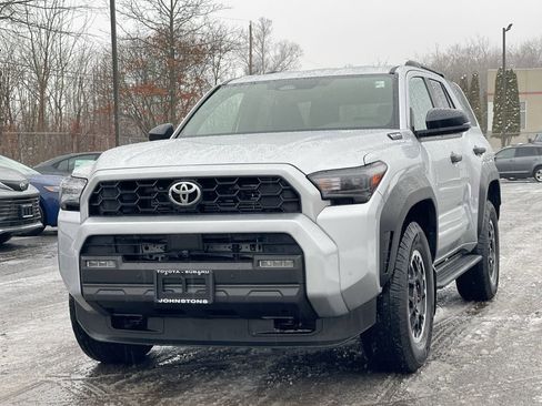Used 2025 Toyota 4Runner TRD Off-Road AWD/4WD image 13
