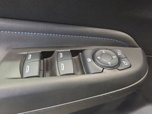Used 2024 Buick Envista Sport Touring w/ Convenience I Package FWD image 18
