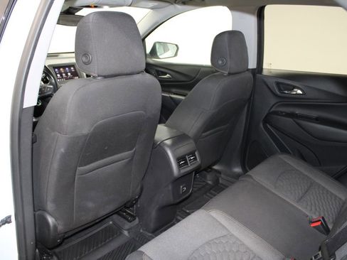Used 2020 Chevrolet Equinox LT FWD image 23