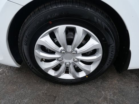 Used 2016 Hyundai Accent SE w/ Option Group 02 image 31