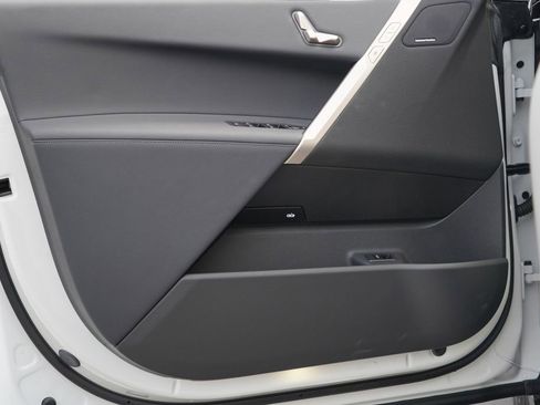 New 2026 BMW iX xDrive60 w/ Premium Package image 8