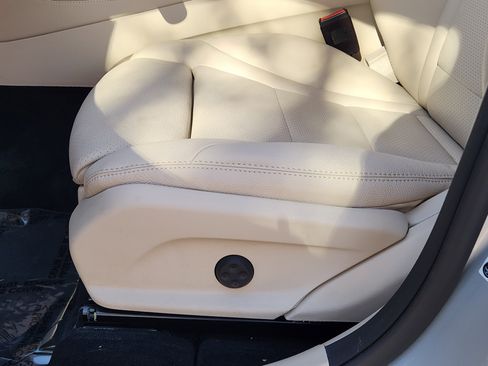 Used 2020 Mercedes-Benz GLC 300 image 29