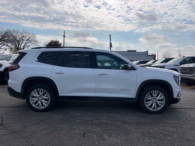 Used 2024 GMC Acadia Elevation w/ LPO, Floor Liner Package FWD image 4