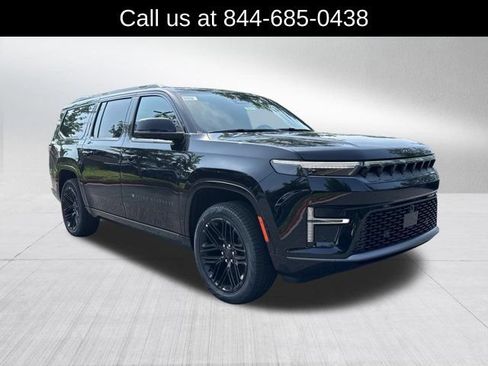 New 2026 Jeep Grand Wagoneer L Limited AWD/4WD image 3
