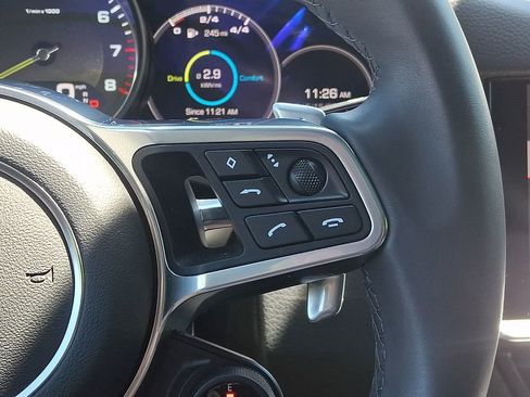 Used 2021 Porsche Cayenne E-Hybrid AWD/4WD image 23