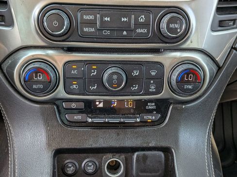 Used 2019 Chevrolet Tahoe LS w/ Enhanced Driver Alert Package AWD/4WD image 18