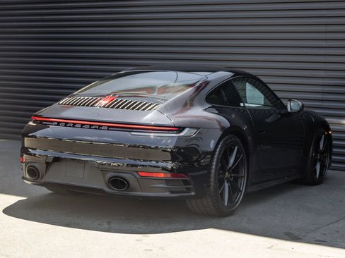 Certified 2024 Porsche 911 Carrera T RWD image 9