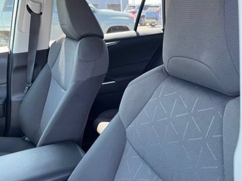 Used 2025 Toyota RAV4 XLE w/ Convenience Package AWD/4WD image 11