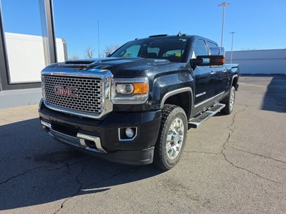 Used 2017 GMC Sierra 2500 Denali w/ Duramax Plus Package
