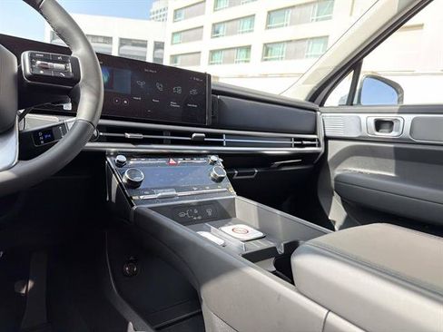 New 2026 Hyundai Santa Fe SE FWD image 12