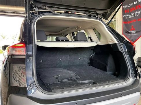 Used 2021 Nissan Rogue SV FWD image 18