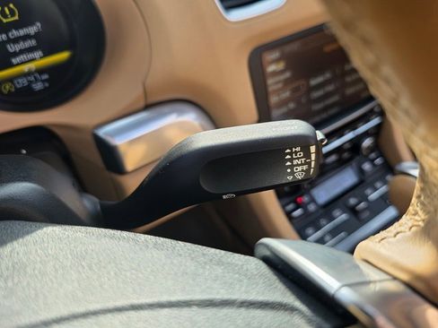 Used 2013 Porsche Boxster image 24