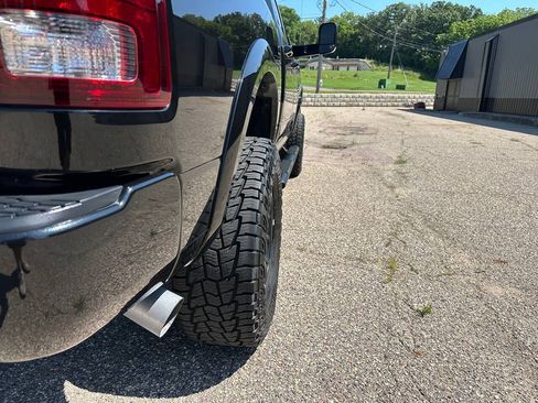 Used 2018 RAM 2500 Laramie w/ Sport Appearance Group AWD/4WD image 24