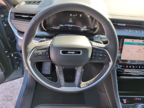 New 2026 Jeep Grand Cherokee Limited AWD/4WD image 23