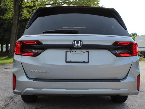 Used 2025 Honda Odyssey EX-L image 8