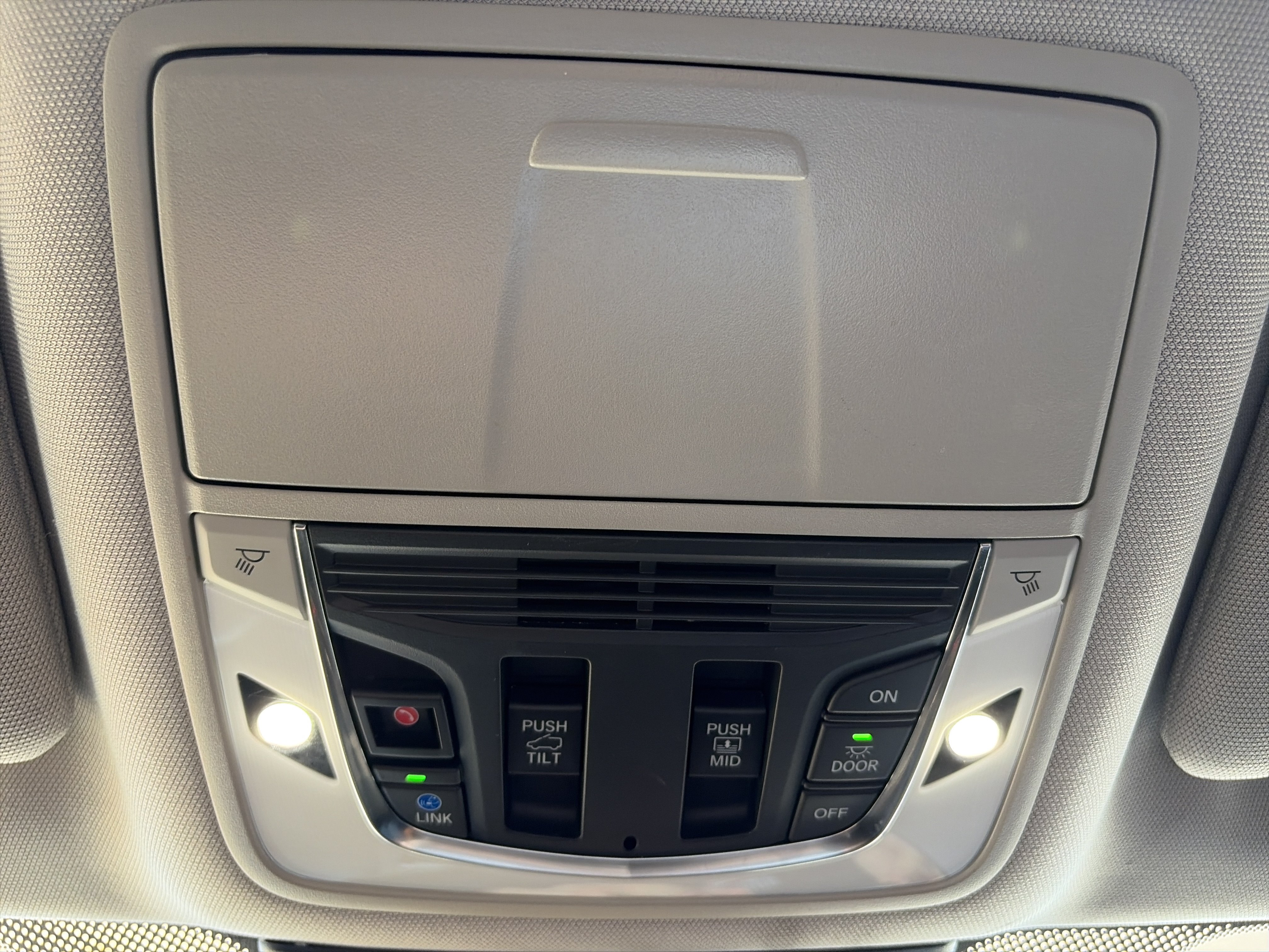 Used 2023 Acura MDX FWD image 22