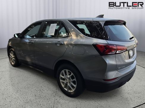 Used 2024 Chevrolet Equinox LS FWD image 4