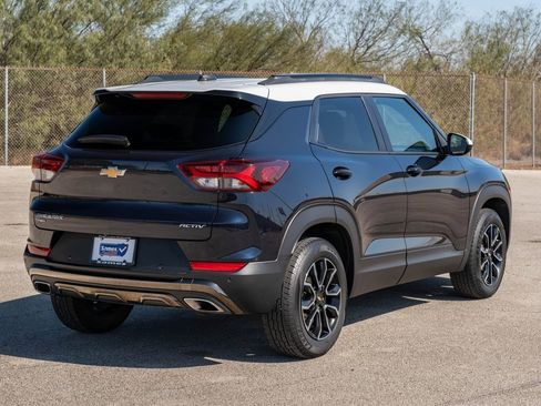 Used 2021 Chevrolet TrailBlazer ACTIV w/ Technology Package image 7