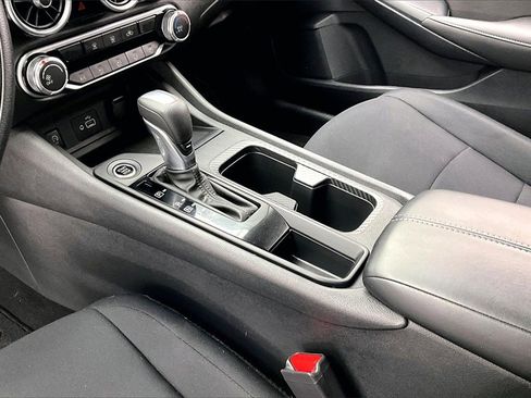 Used 2024 Nissan Sentra S image 15