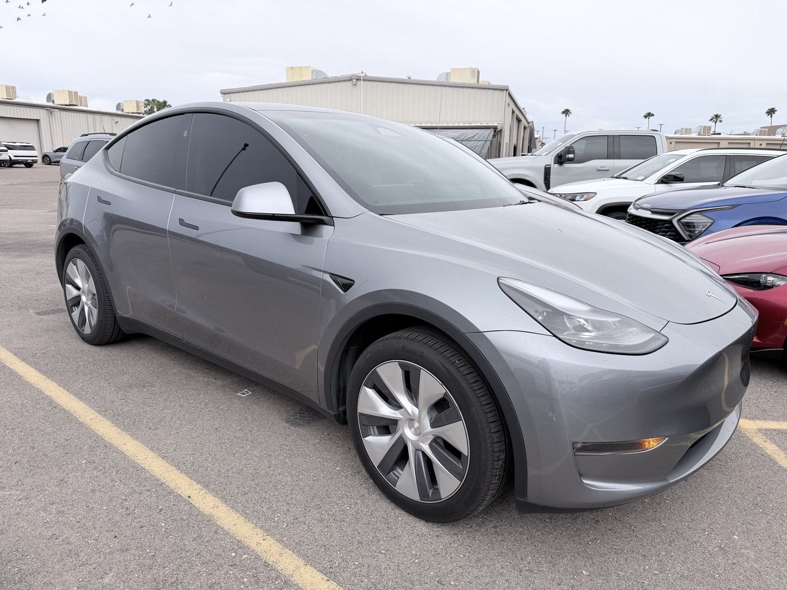 Used 2024 Tesla Model Y Long Range AWD/4WD image 6