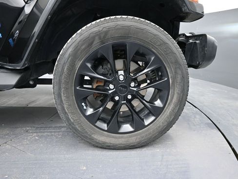 Used 2021 Jeep Wrangler Unlimited Sahara image 40