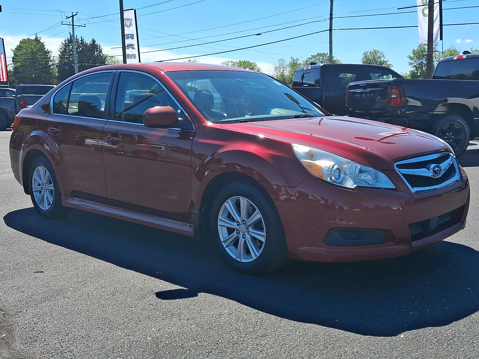 Used 2011 Subaru Legacy 2.5i Premium w/ All-Weather Pkg AWD/4WD image 3