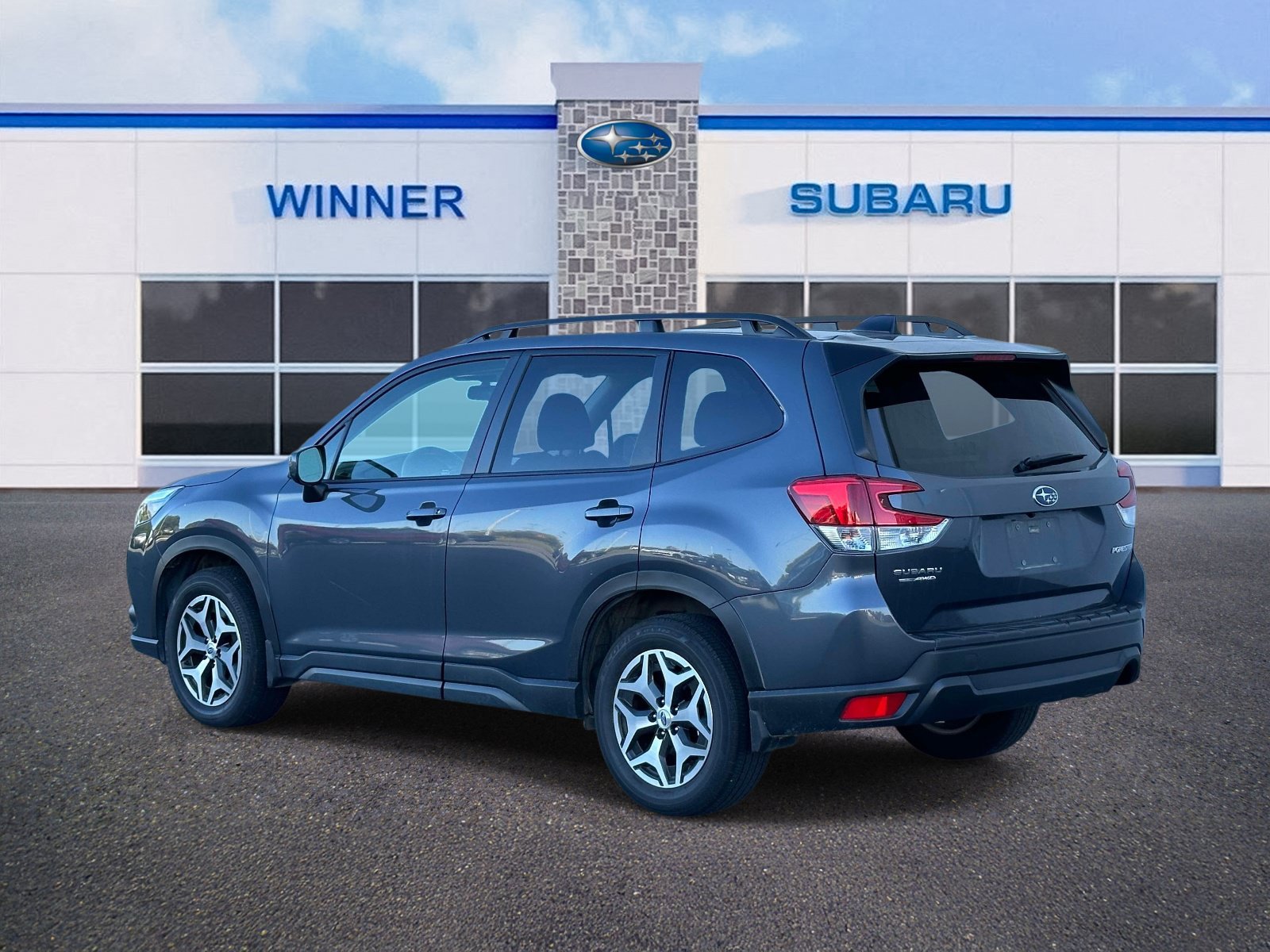 Used 2021 Subaru Forester Premium AWD/4WD image 3