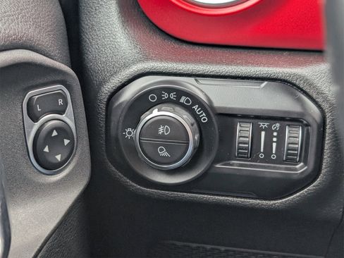 Used 2020 Jeep Gladiator Rubicon image 32