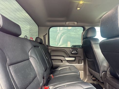 Used 2018 Chevrolet Silverado 1500 LT w/ LT Eassist Package image 17