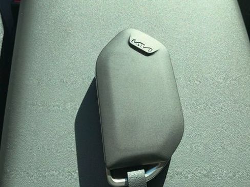 Certified 2025 Kia K4 EX FWD image 32