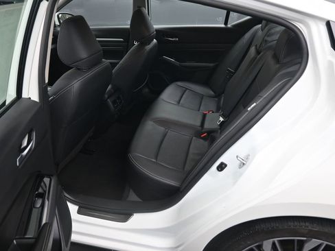 Used 2023 Nissan Altima 2.5 SL image 10