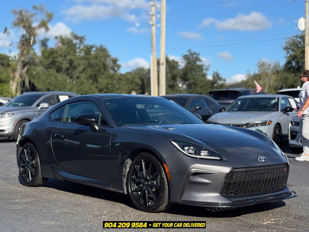 Used 2022 Toyota GR86 Premium w/ ALL Weather Mat Package (TMS) RWD image 12