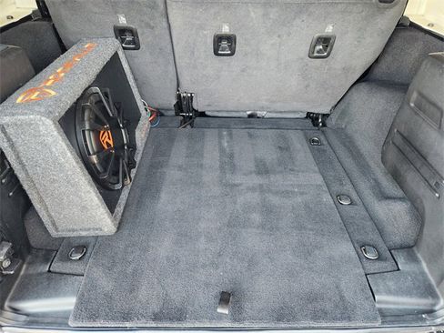 Used 2020 Jeep Wrangler Unlimited Sahara AWD/4WD image 32