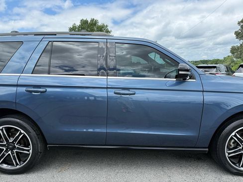 Used 2019 Ford Expedition Limited w/ Equipment Group 303A RWD image 49
