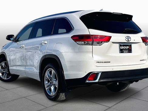 Used 2019 Toyota Highlander Limited image 12