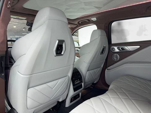 Used 2023 BMW XM image 38