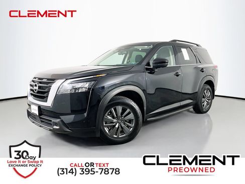 Used 2024 Nissan Pathfinder SV FWD image 1