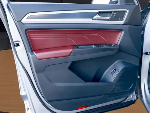 Used 2023 Volkswagen Atlas Cross Sport SEL Premium R-Line image 41