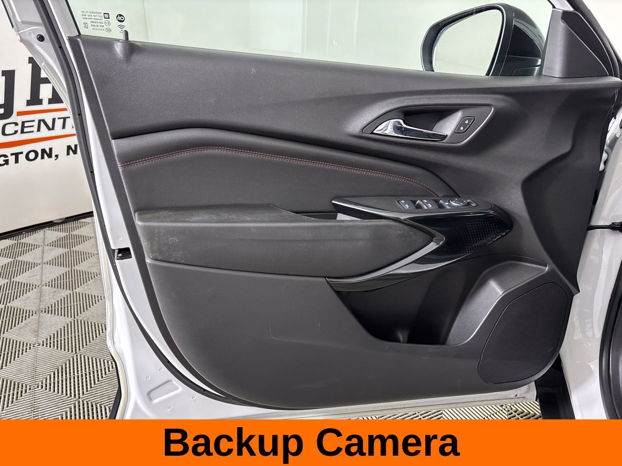 Used 2024 Chevrolet Trax RS FWD image 10