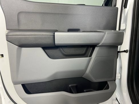 Used 2023 Ford F250 XLT w/ Snow Plow Prep Package image 28