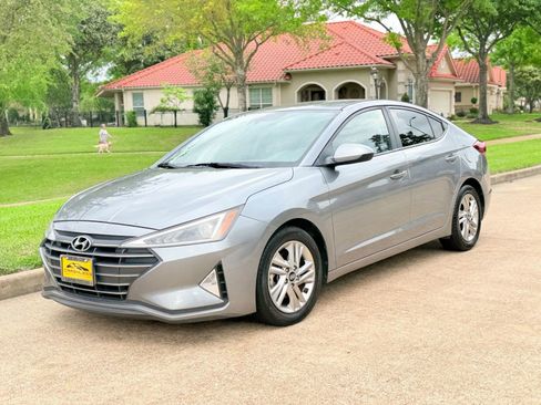 Used 2019 Hyundai Elantra SEL w/ Cargo Package FWD image 4