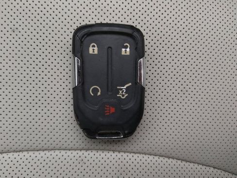 Used 2019 GMC Terrain Denali w/ Comfort Package image 32