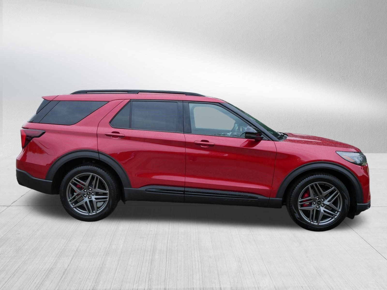 Used 2026 Ford Explorer ST w/ Sun And Sound Package AWD/4WD image 8