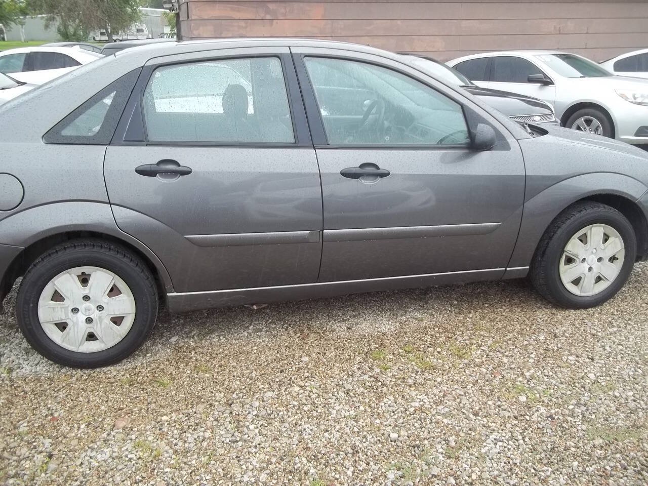 Used 2007 Ford Focus SE FWD image 3