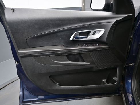 Used 2017 Chevrolet Equinox LS FWD image 9