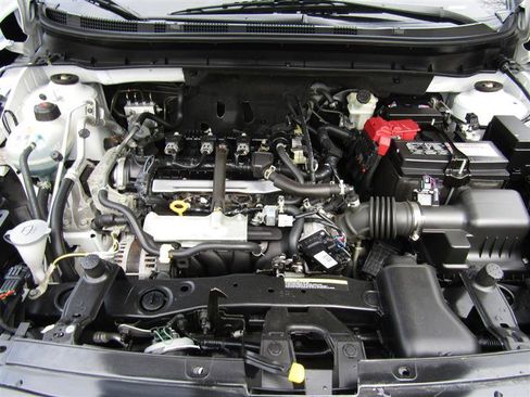 Used 2021 Nissan Kicks SR w/ SR Premium Package image 33