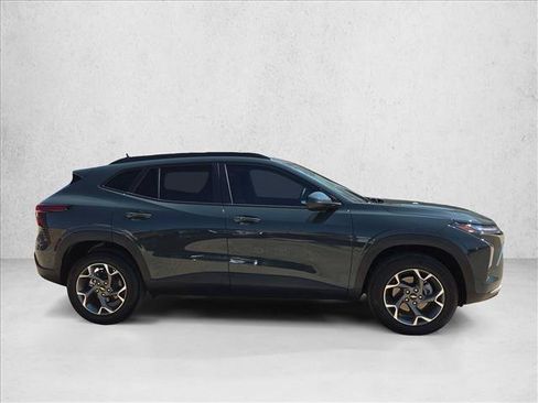 Used 2026 Chevrolet Trax LT w/ Driver Confidence Package FWD image 4
