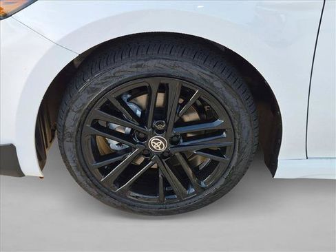 New 2026 Toyota Camry SE FWD image 9